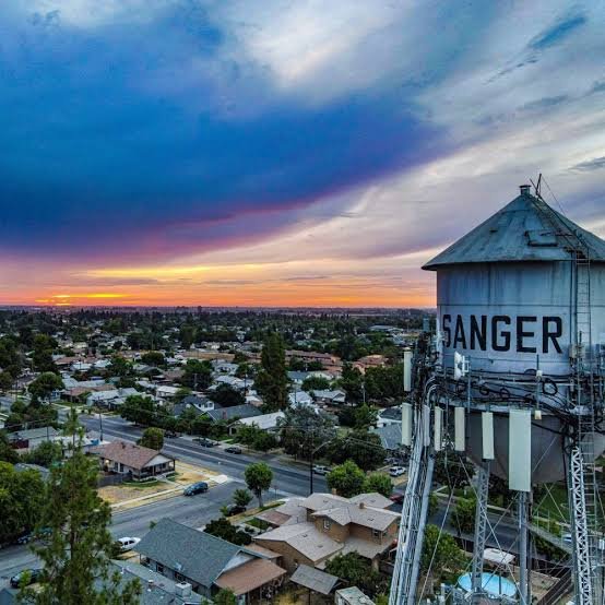 Sanger California water tower skyline