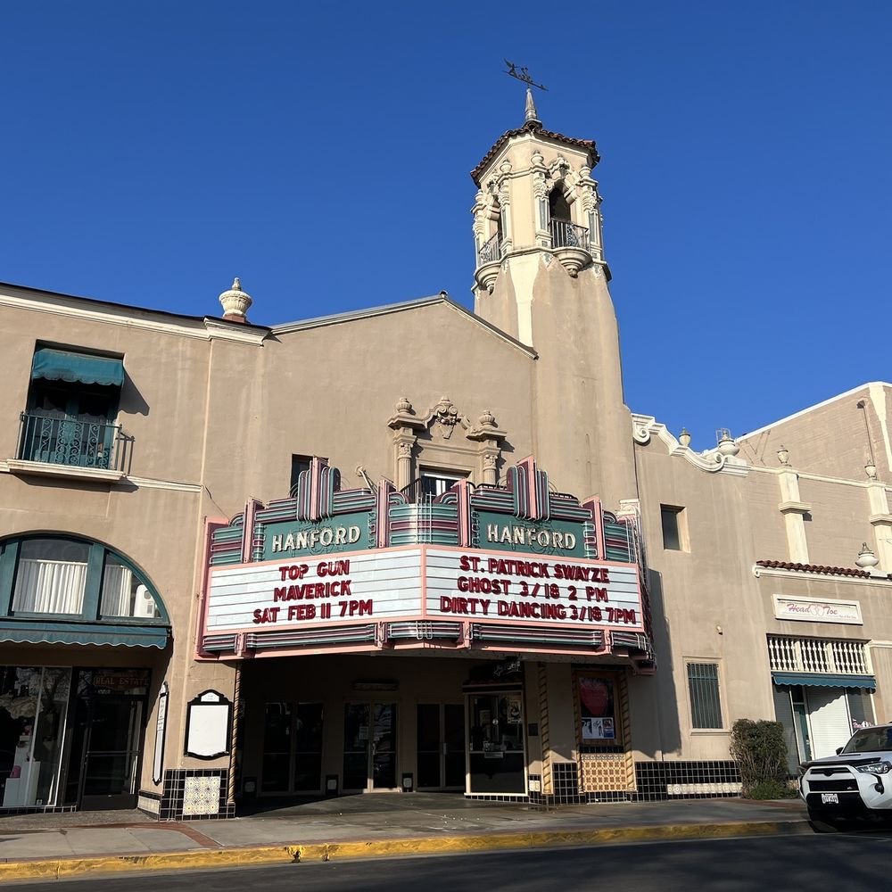 Hanford California courthouse and downtown area