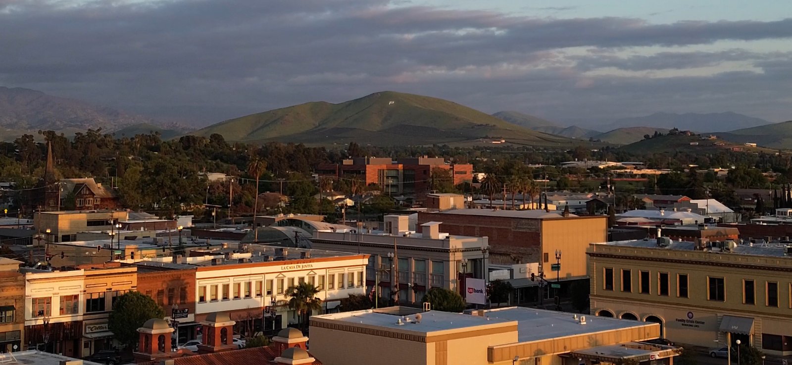 Downtown Porterville California with foothills